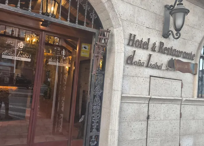 Doña Isabel Hotel *